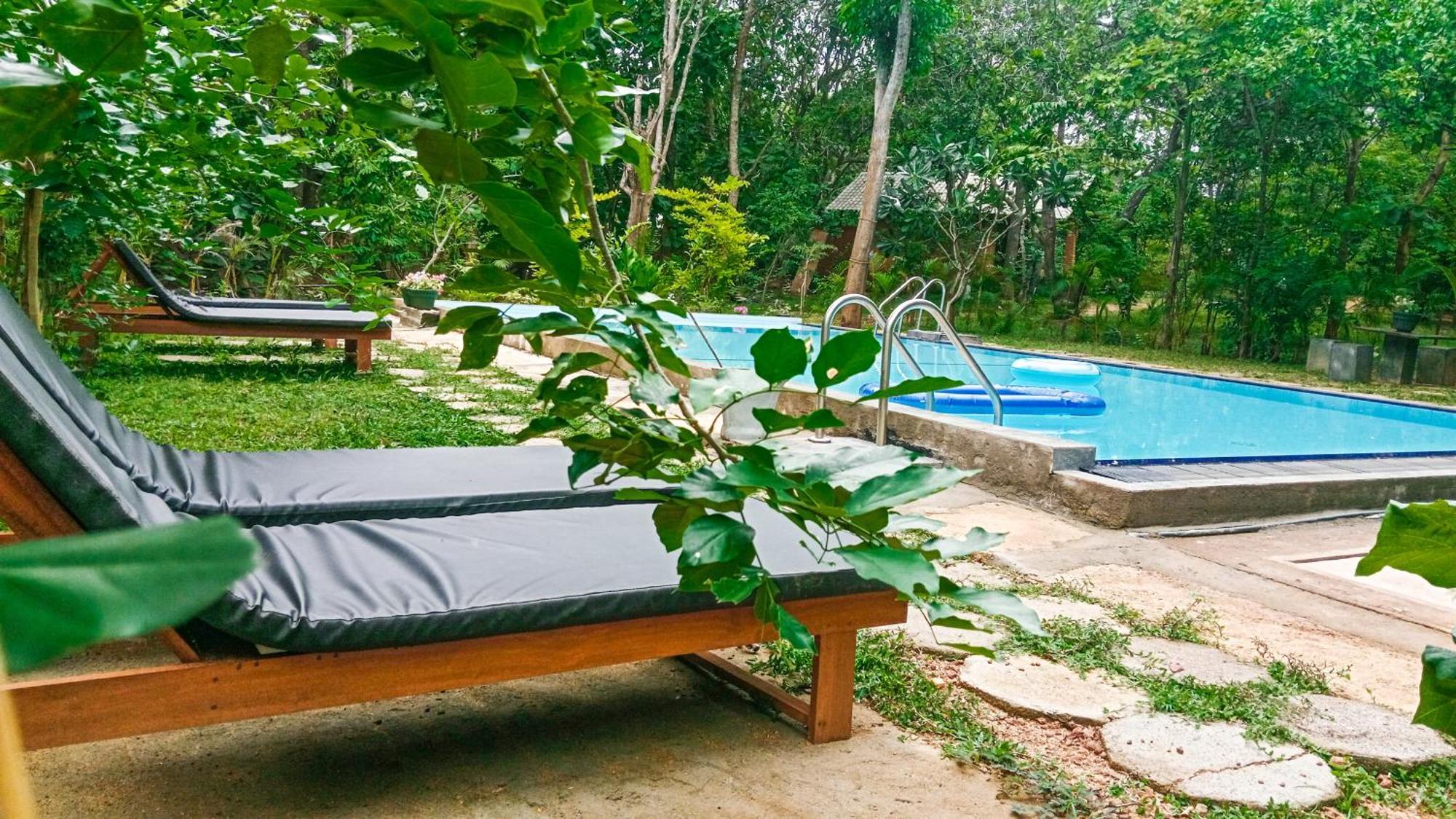 Lotus Eco Villa Сигирия Экстерьер фото